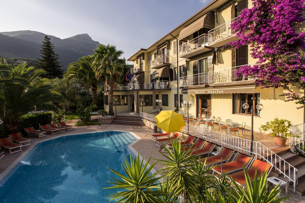 Hotel Sorriso 3*